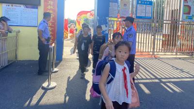 刘家隔镇：多方联动 开启护学新模式