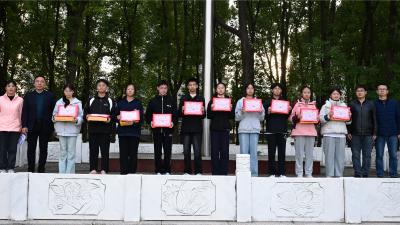 词海争流　笔定乾坤——汉川一中高一年级举行英语听默写大赛