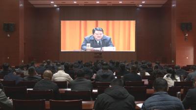 【视频】我市组织收听收看孝感市冬春季大气污染防治攻坚推进会