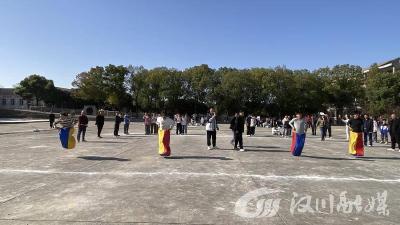里潭中学首届趣味运动会圆满落幕