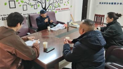 八旬老人笔耕不辍 丰盈精神家园无止境