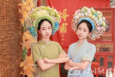 双胞胎姐妹的五年书法修行