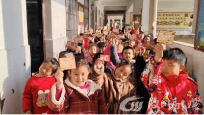 杨林小学开展一二年级趣味无纸化测评活动