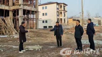 西江乡城建办深入北河社区 开展农户自建房现场核查