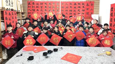 汉川全城送春联！墨香裹着福气，你家的新春“文化年货”已送达