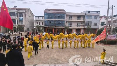 民俗舞龙添年味 禁毒反诈护平安