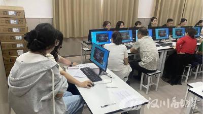 汉正小学开展“AI+教育”教师专题培训