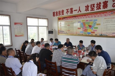 江斌在余家桥乡参加“聚力脱贫攻坚 五级代表在行动”活动 强化履职尽责 助力脱贫攻坚