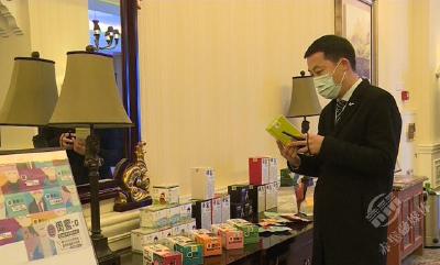 赤壁青砖茶亮相咸宁两会 获代表、委员点赞！