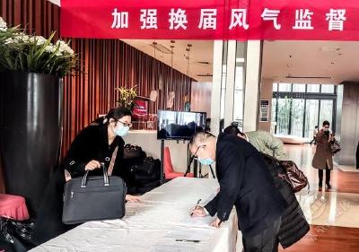 【两会动态】政协委员报到：为民履职尽责显担当