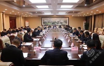 【两会动态】市政协十届一次常委会议召开  