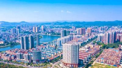 【两会解读】努力书写厚实发展答卷