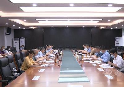 谭海华在赤壁调研时要求：以夜不能寐、时时放心不下的状态，毫不松懈地做好平安稳定工作