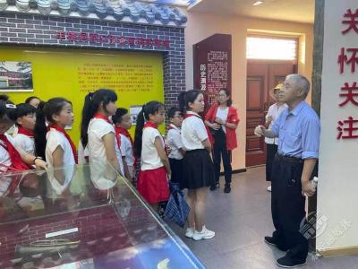 【先进典型】(7)“荆楚楷模”——余发海：万里寻亲慰英灵