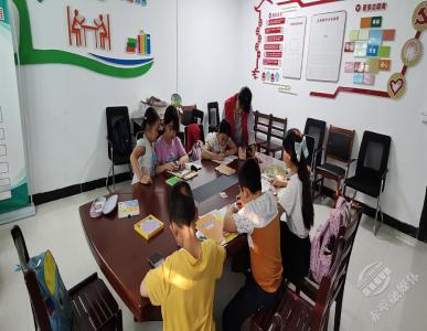 【先进典型】(16)“最美家庭”——周元芳：家庭幸福，社会才会更美丽和谐