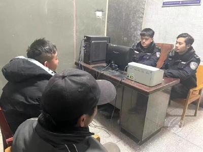 人赃俱获 赤壁市警方快速破获一起摩托车盗窃案