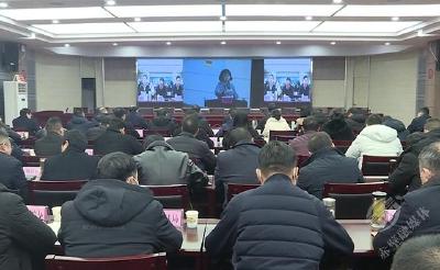 赤壁市收听收看咸宁市“拼搏赶超”2023年第一次会议 葛军作典型发言