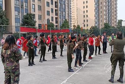 赤马港夏龙铺社区：多彩活动迎接“三八”国际妇女节