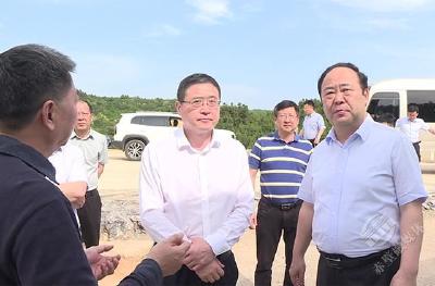 咸宁市领导调研赤壁项目企业高质量发展工作  