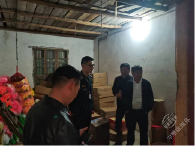 赤壁市应急管理局：开展烟花爆竹“打非治违”行动