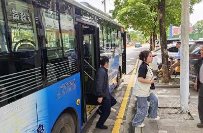 市公交集团：从细处发力 切实解决市民出行需求