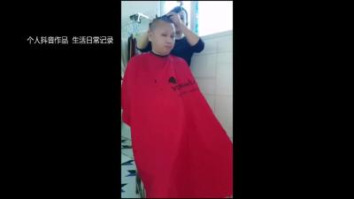 【堂前燕】咸宁道德模范李海燕事迹