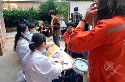 赤马港河北街社区：便民服务进小区 服务群众零距离