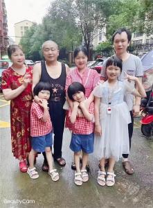 【先进典型】(62)“最美家庭”——李欢：乐观向上、互敬互爱让平凡生活变得甜蜜美满
