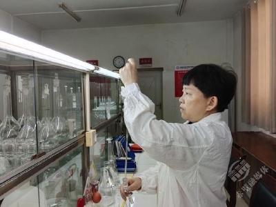 成细芳：疾风知劲草 “硬核”显担当