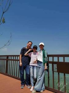 【先进典型】(54)“最美家庭”——黄淦：科学教子 诠释最美家庭