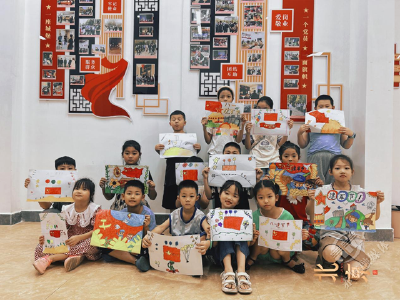 赤马港北站社区：童心绘画喜迎“八一” 致敬最可爱的人