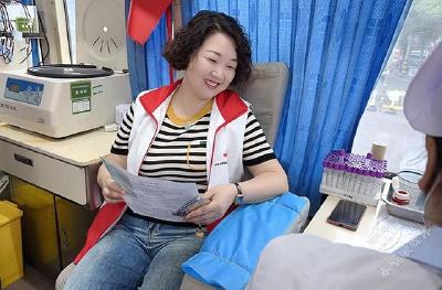 蒲圻街道西街社区开展献血献爱心志愿服务活动