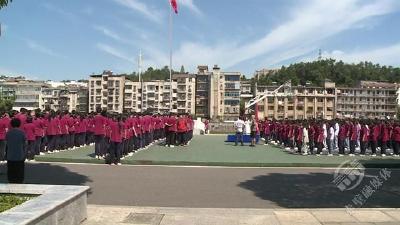 勿忘国耻 警钟长鸣 赤壁组织各中学开展防空疏散演练