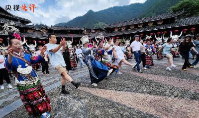 央视快评：推进新时代党的民族工作高质量发展