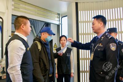 中国首次从摩洛哥引渡犯罪嫌疑人