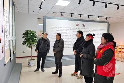 “模山范水忆桑梓” 京津巨擘贺良朴暨贺氏六代书画作品展赤壁“吸粉”上万