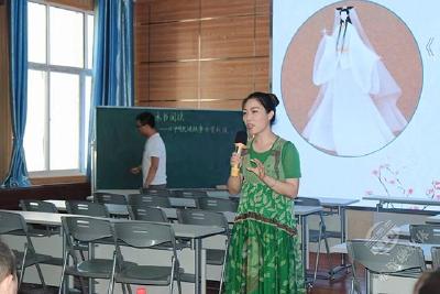 执着前行，走进语文教学的百花深处——记赤壁市名师、第二实验小学教师杨小华