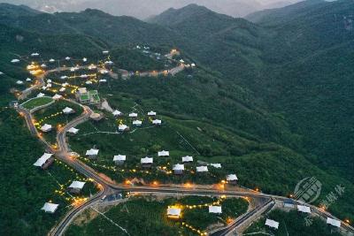 河南信阳浉河区：露营经济火热“出圈”