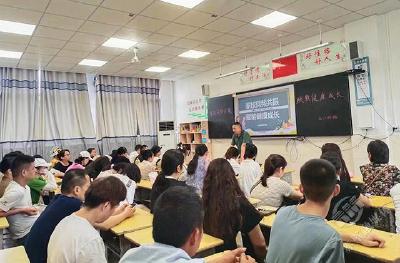 用心教书 潜心育人——记赤壁市实验小学教师江学坤