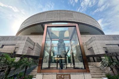 中埃联合大展“金字塔之巅”于上海揭幕 