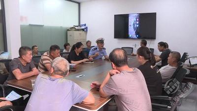 市公安局交警大队：交通安全进乡村 守护出行平安路