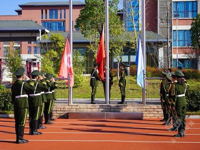 以青春之名 向国旗敬礼 | 赤壁市实验外国语学校开展升旗活动