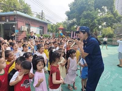 赤壁消防掀起消防安全“开学第一课”活动热潮