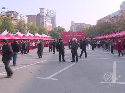 赤壁市举办2025年“春风行动”（赤壁摩尔城专场）招聘会  