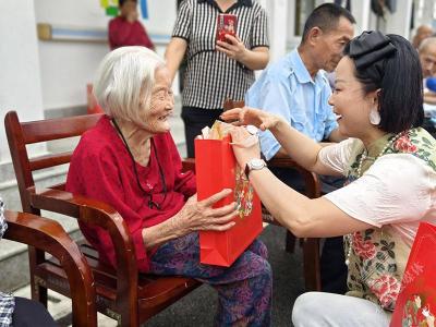“咸宁好人”阮红玲：一句承诺，十年坚守