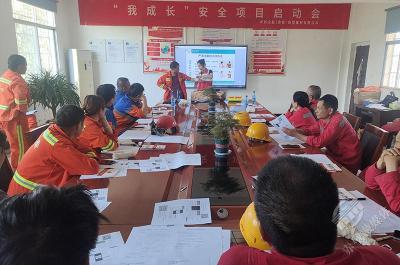 赤壁红十字会送“救”上门 企业职工练“技”护安