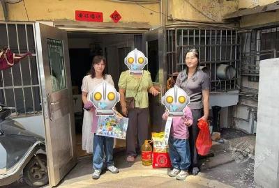 “情暖端午·童心同行”赤壁城发集团开展走访慰问活动