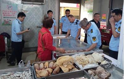 赤壁市市场监管局开展肉制品专项整治行动