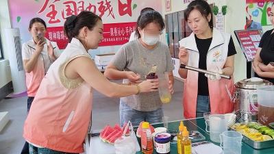 赤马港街道河北街社区：果香沁心 手作传情
