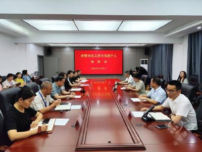 向见义勇为致敬！李景菁获赤壁市见义勇为先进个人表彰